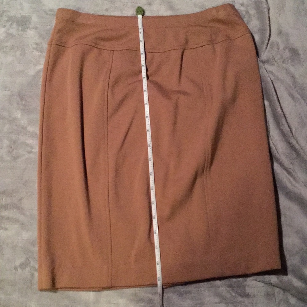 Skirt - Picture 4 of 4